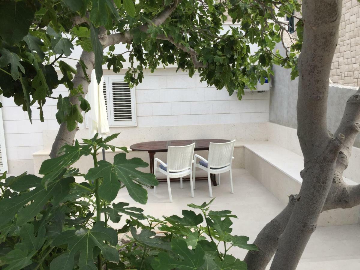 Fig Tree Διαμέρισμα Povlja  Εξωτερικό φωτογραφία